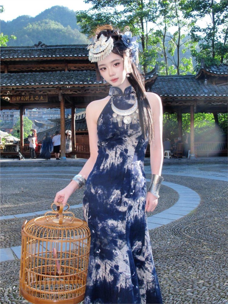 新しいバティックドレス、クールな女性服、エスニックスタイル、 - Ethnic Dress Fashion Show のレビューと価格