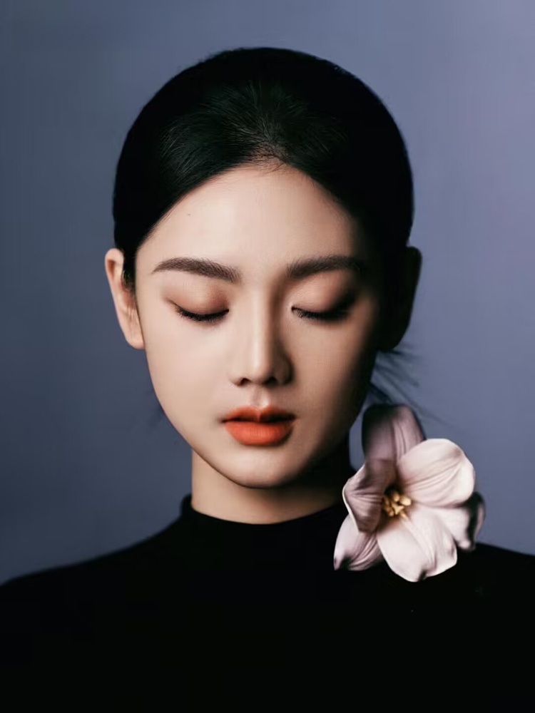 2026 新ファッションシンプルなハイエンド黒ポートレート写 - Ethnic Clothing & Online Fashion Store Khaadi Uk のレビューと価格